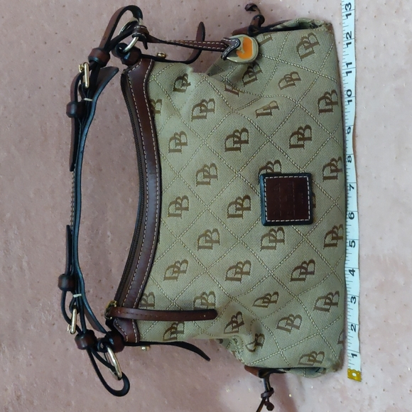Vtg.Dooney & Bourke bag